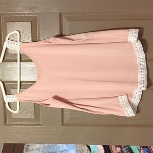 Blush pink tank with crocheted trim 1X